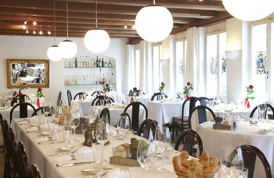 Photo of the Aklin restaurant inside best location for birthday party in Zug