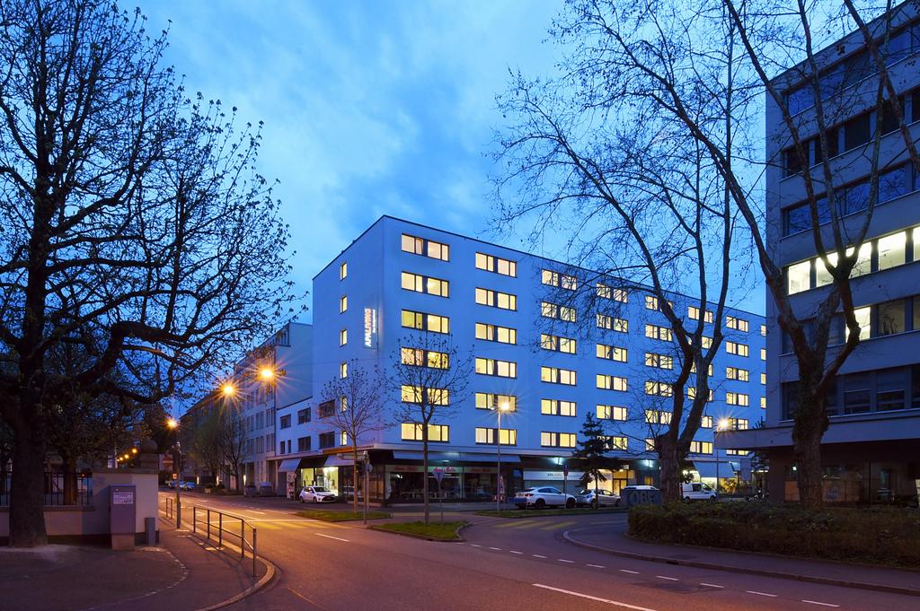 Apaliving Basel - Budget Hotel for a budget trip